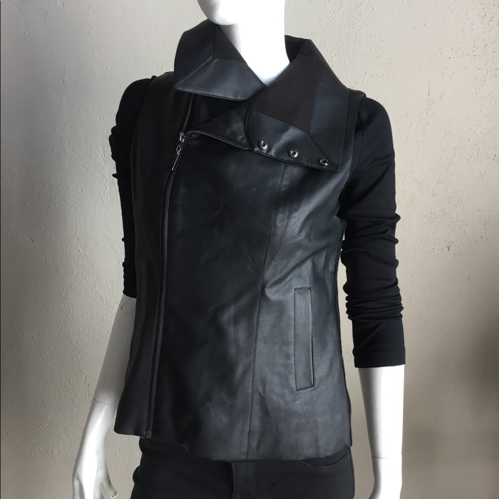 Echo faux leather & knit vest black